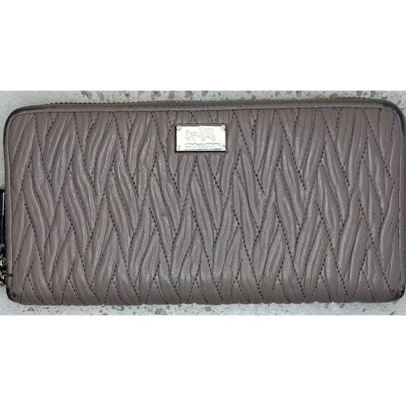 Coach Madison Gathered Twist Accordion Leather Zip Wallet F49609 Grey - Picture 1 of 11